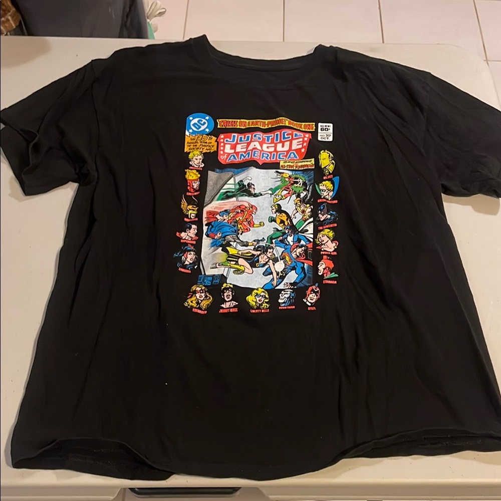 Justice League Black Graphic Tee